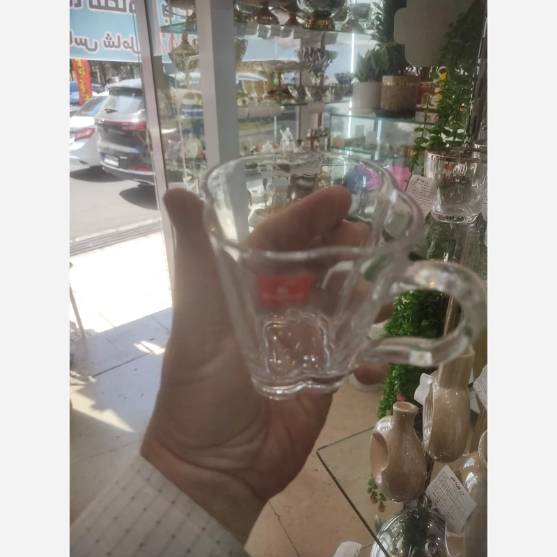 فنجان یا نیم لیوان کریستال خارجی