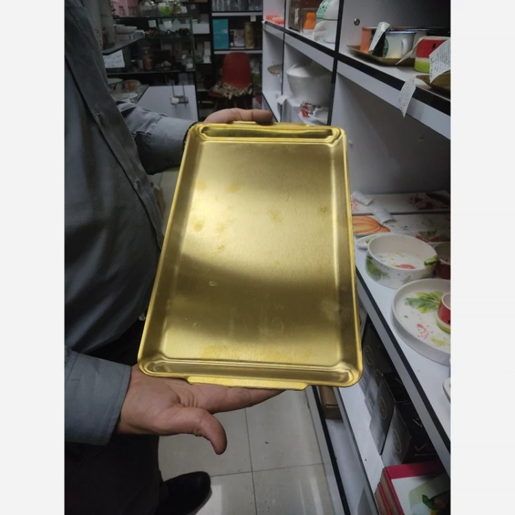 سینی استیل طلایی بزرگ