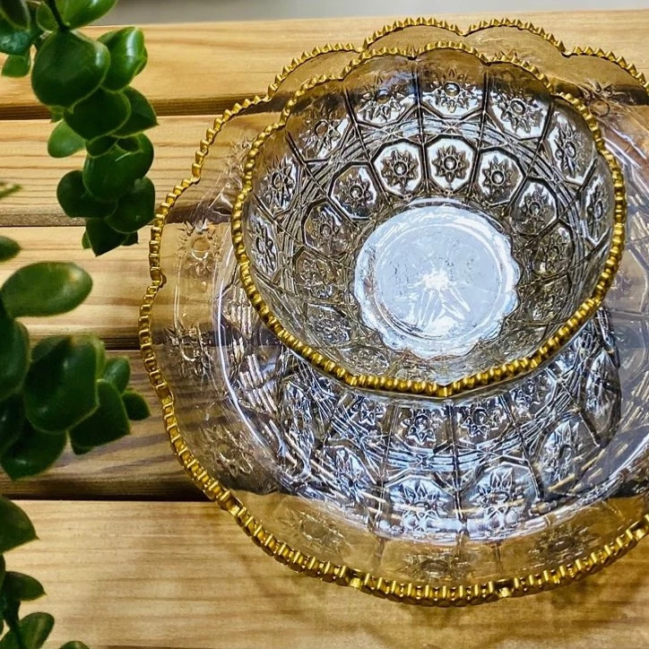 پیش دست و پیاله آجیل خوری
