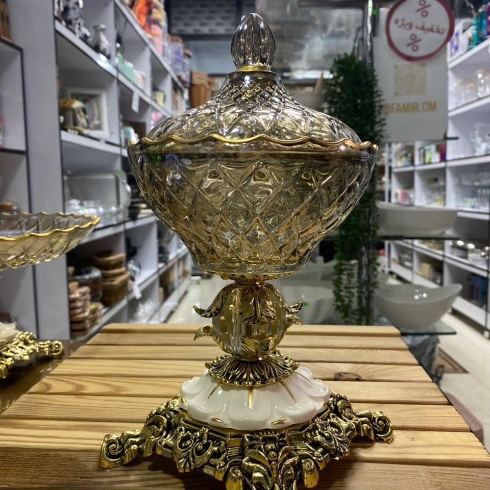 شکلات خوری پایه دار