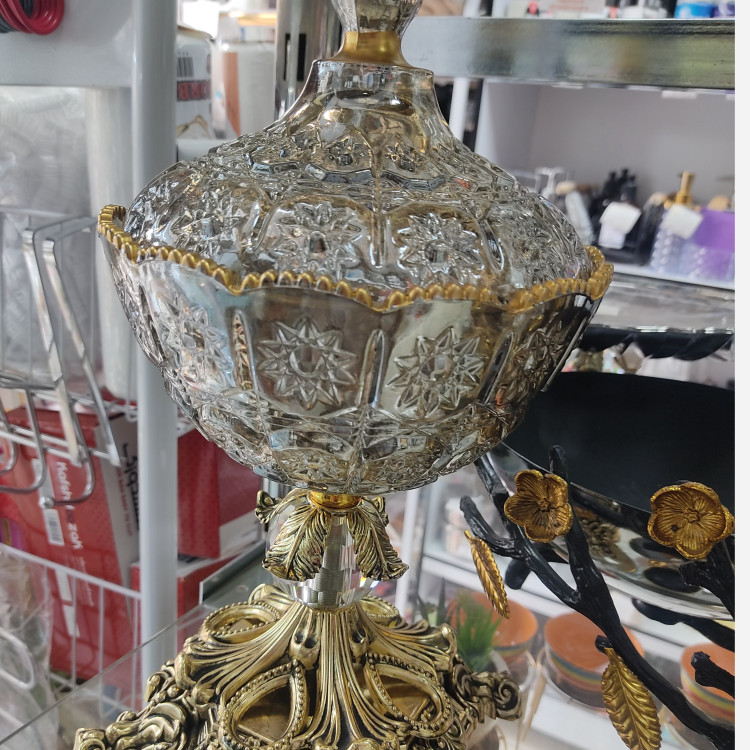 شکلات خوری پایه دار