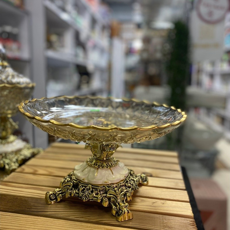 شیرینی خوری پایه دار