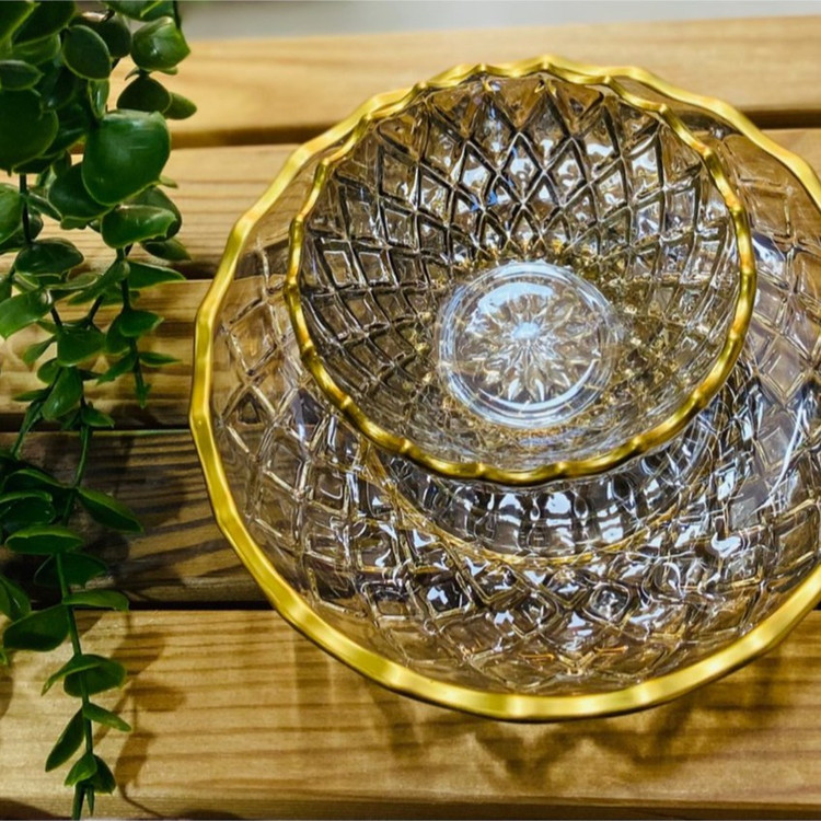 پیش دست و پیاله آجیل خوری
